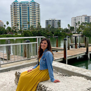 Meet your Posher, Caroline